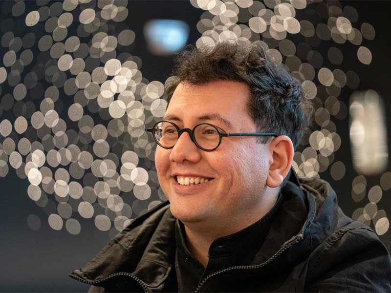 رولز-رويس تتعاون مع فنّان الوسائط الجديدة رفيق أناضول لإبداع عمل فني جديد